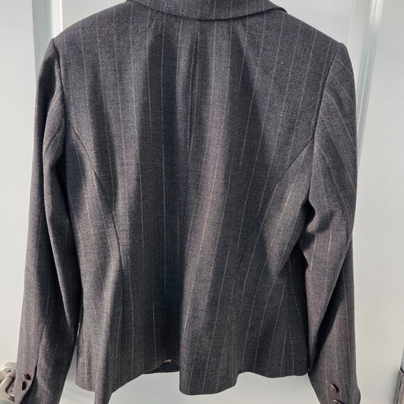 Bisou Bisou Jacket 14 - Picture 7 of 8